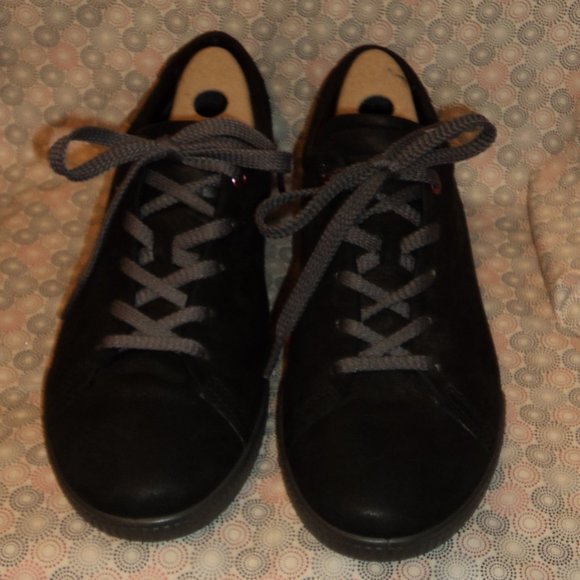 Ecco Women's Size 42 EU (11US) Black Suede Shoes Flats Lace Up - Picture 3 of 11